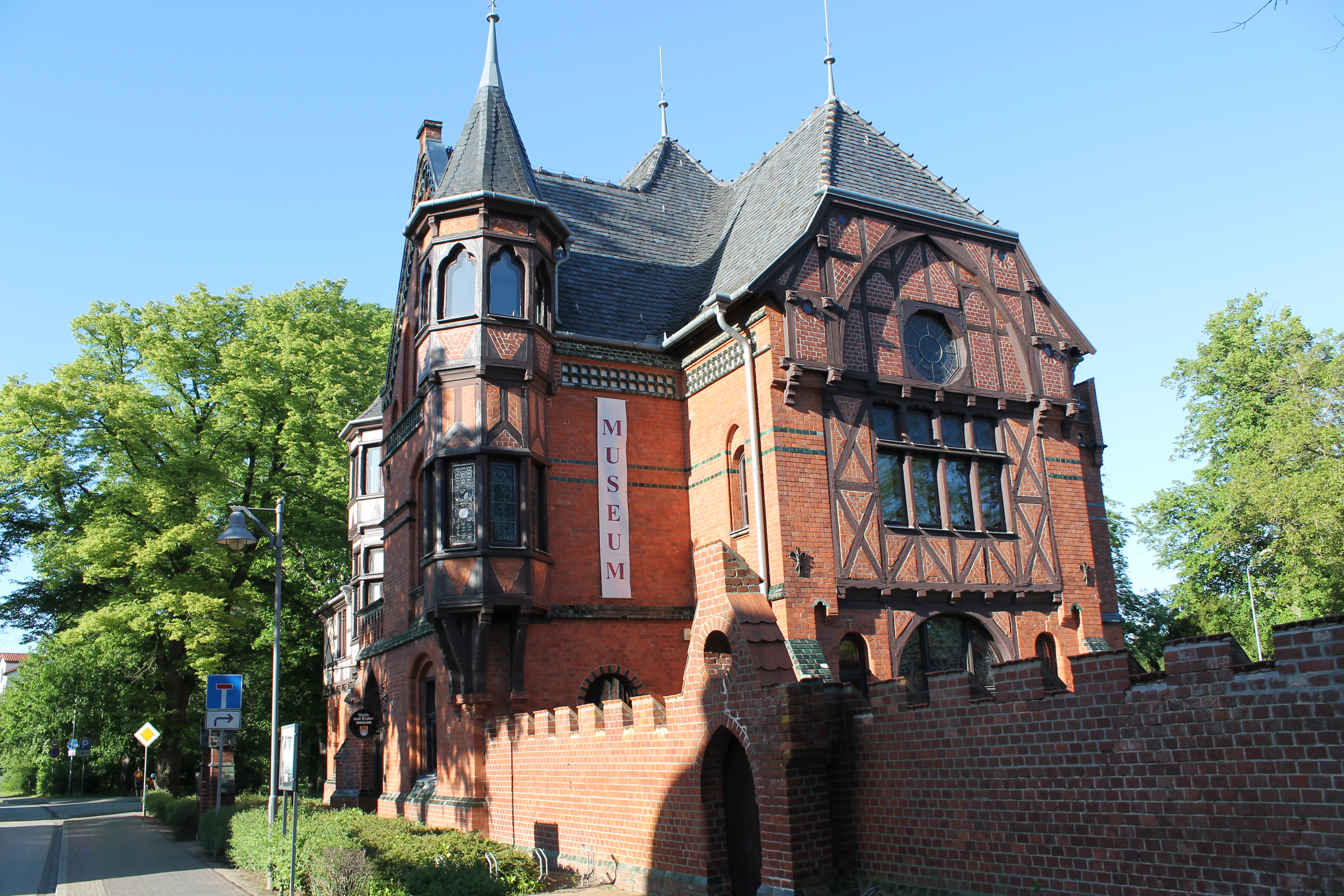 Stadt- und Bädermuseum „Möckelhaus“